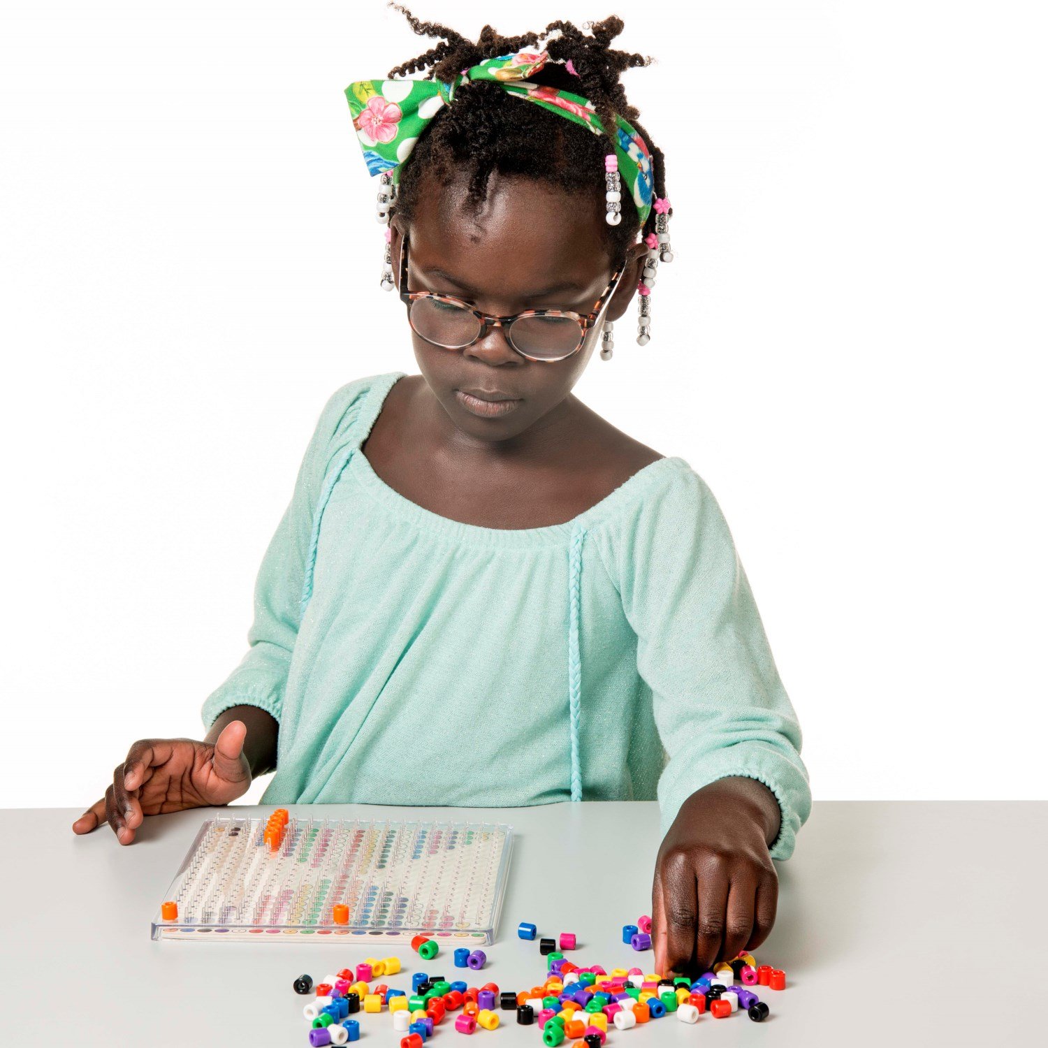 „Lavinu kūrybą ir rankų koordinaciją" – vaizduotės ir smulkiosios motorikos lavinimo žaidimas