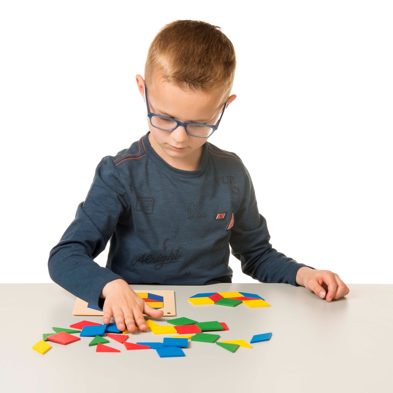 Geometrinių figūrų konstravimo rinkinys