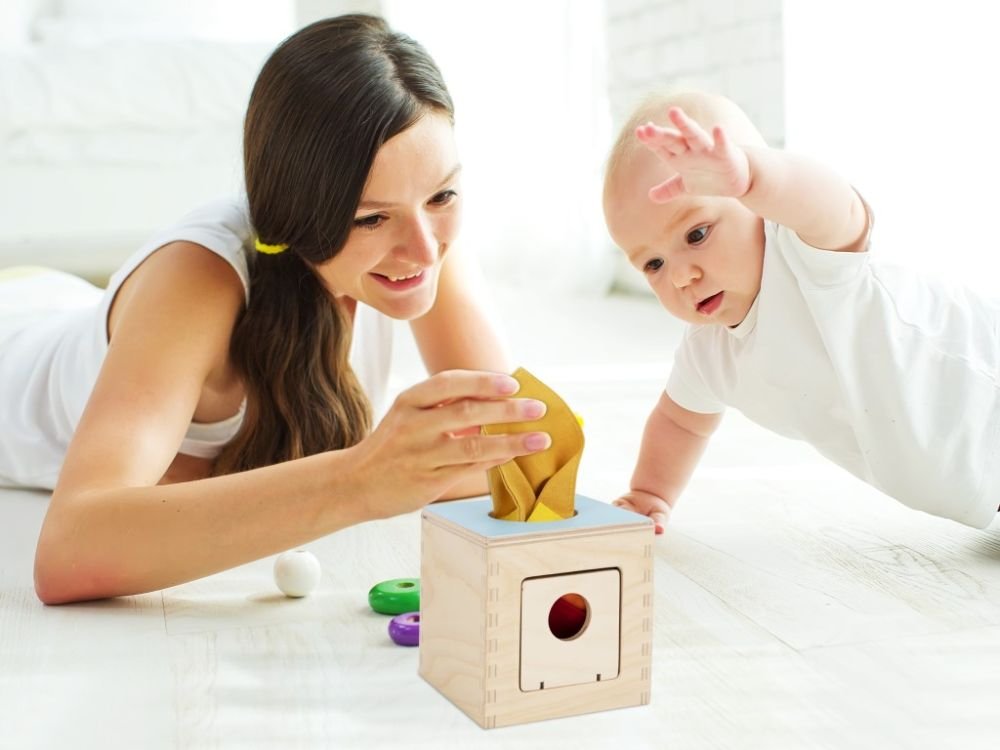 Edukacinė dėžutė 0 - 6 mėn.
