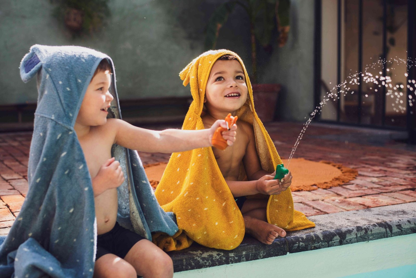 Minkštos vonios žaisliukės – Triušis ir Lapė